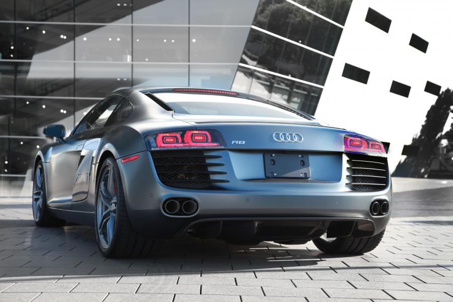  Audi R8 Exclusive Selection Edition 2012 года  (NA) (фото 6 из 18)